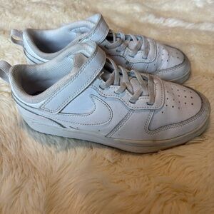Nike Court Borough Low